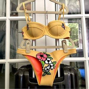 Triangl Embroidered Underwire Bikini XXS